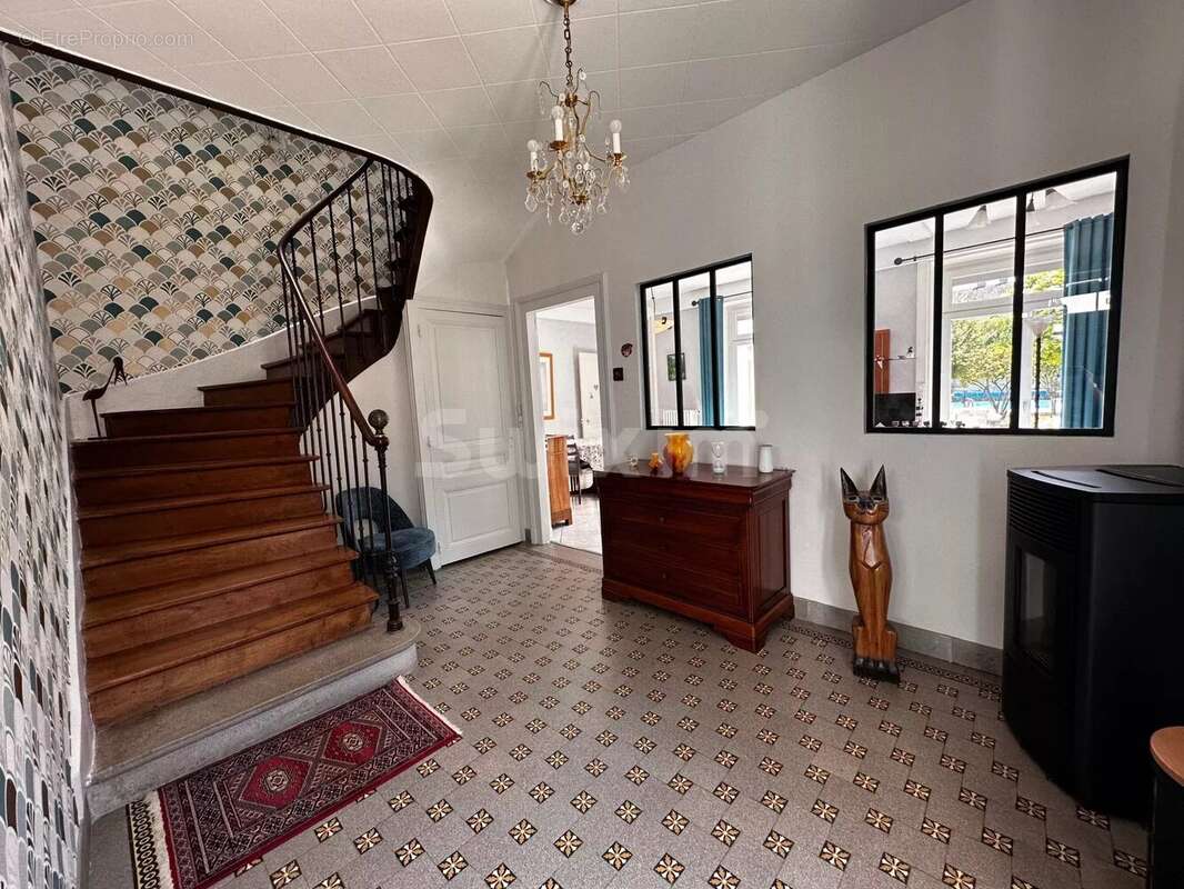 Maison à LONS-LE-SAUNIER