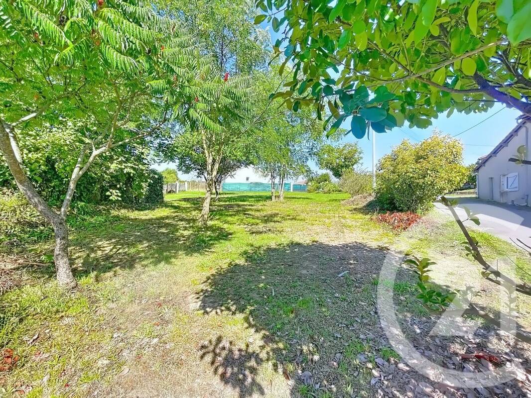 Maison à SAINT-ADJUTORY