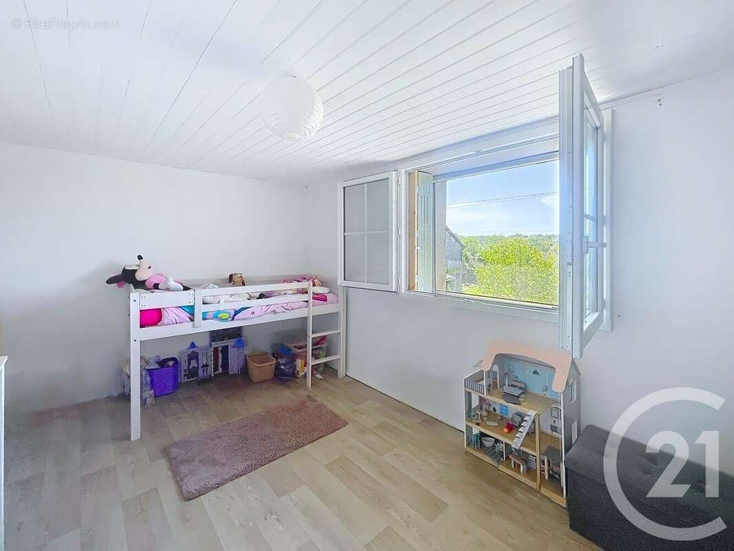 Maison à SAINT-ADJUTORY