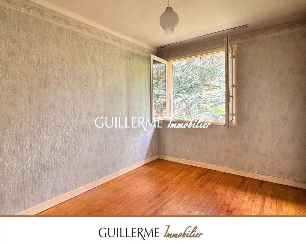 Maison à SAINTE-FOY-LES-LYON