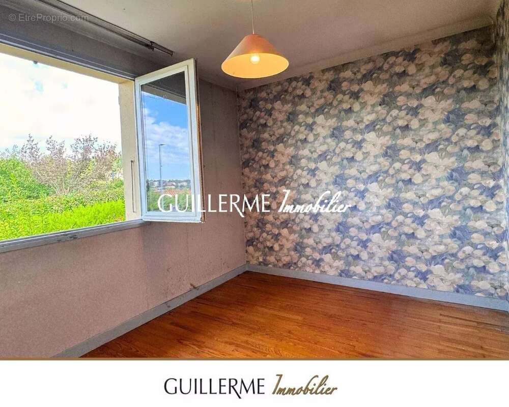 Maison à SAINTE-FOY-LES-LYON