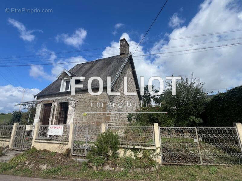 Maison à SAINT-SEVER-CALVADOS