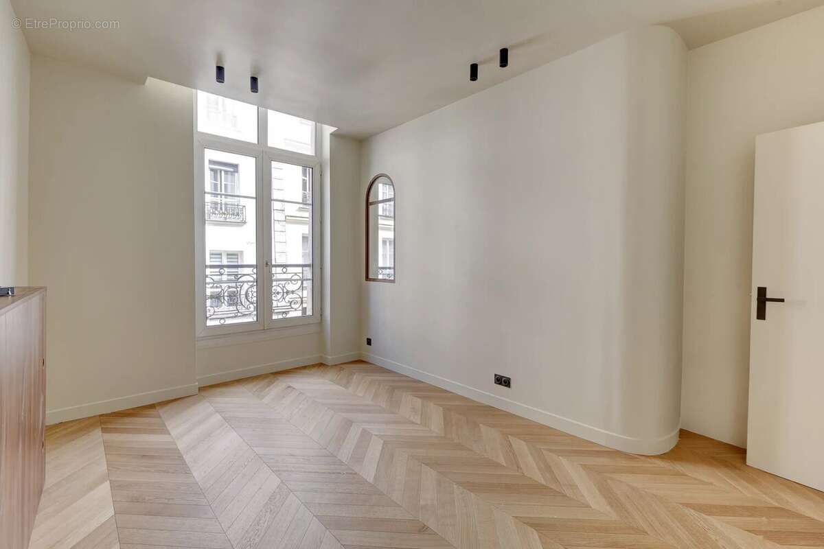 Appartement à PARIS-3E