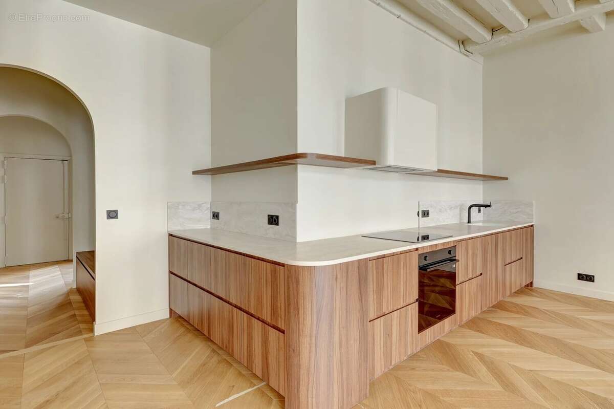 Appartement à PARIS-3E