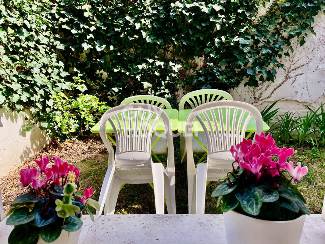 Appartement à COURBEVOIE