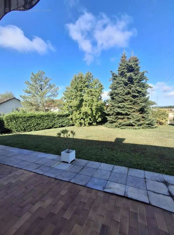 Maison à CHATENOY-LE-ROYAL