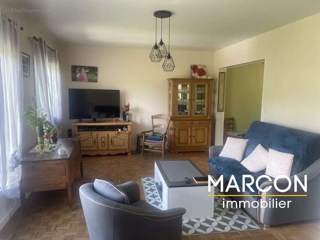 Maison à CHAMPAGNAT