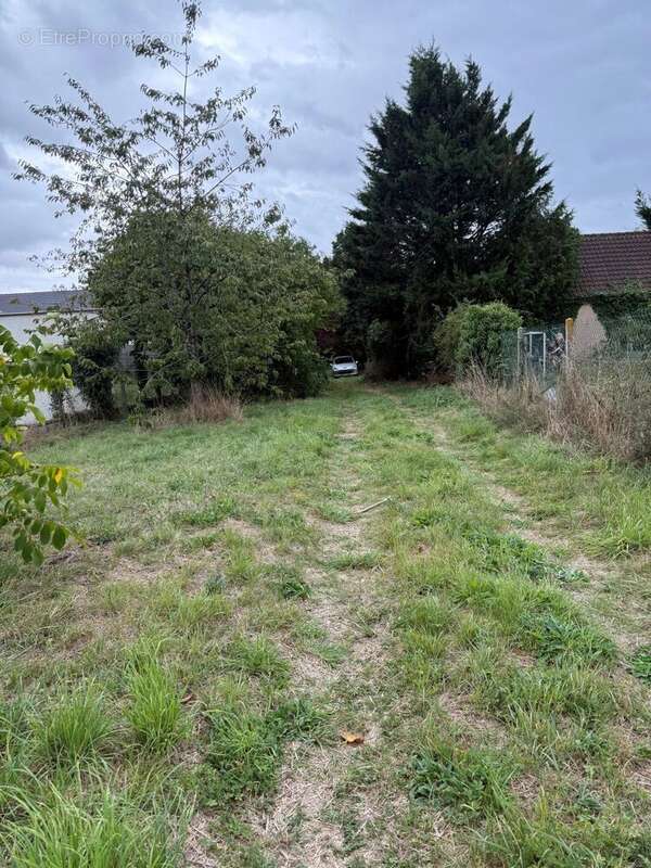 Terrain à EZY-SUR-EURE