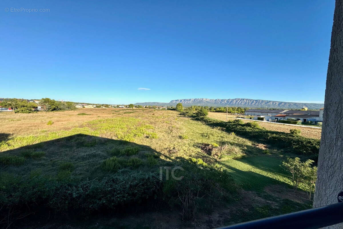 Appartement à TRETS