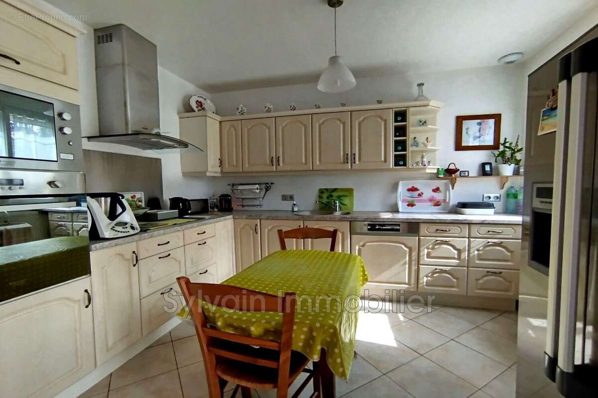 Maison à FORGES-LES-EAUX