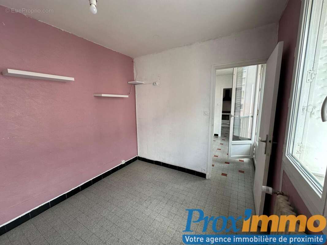 Appartement à SAINT-MARTIN-D'HERES