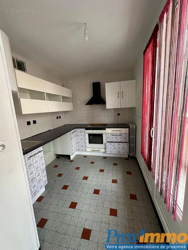 Appartement à SAINT-MARTIN-D'HERES