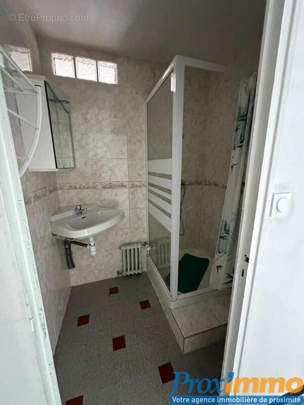 Appartement à SAINT-MARTIN-D'HERES