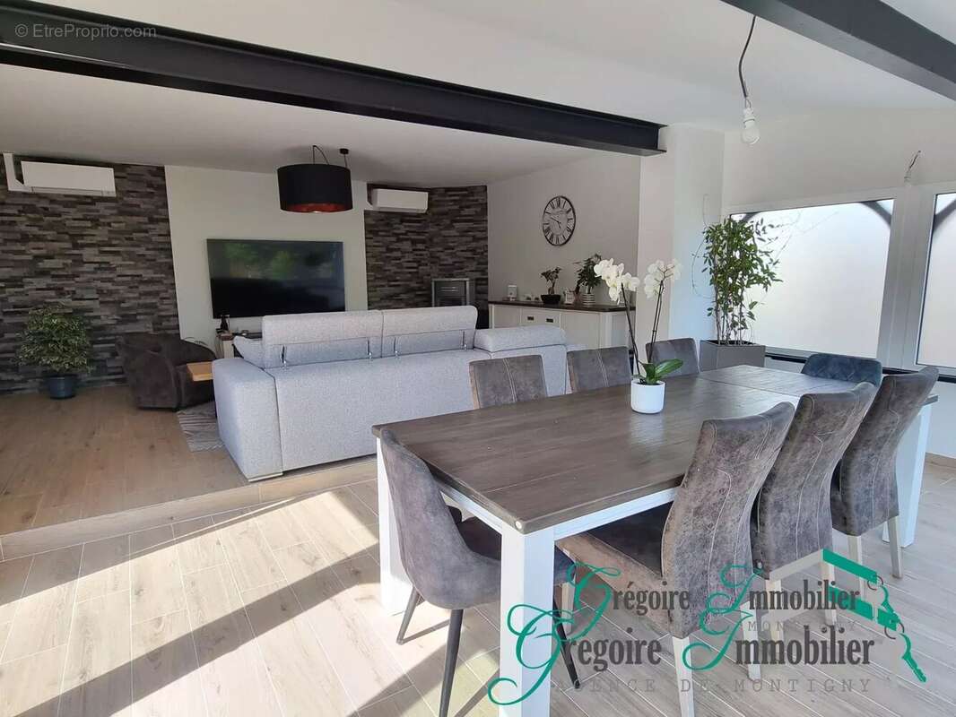 Maison à MONTIGNY-SUR-LOING