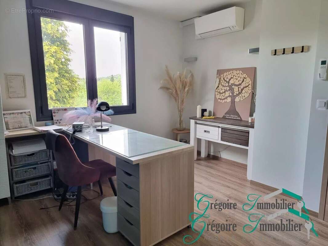 Maison à MONTIGNY-SUR-LOING