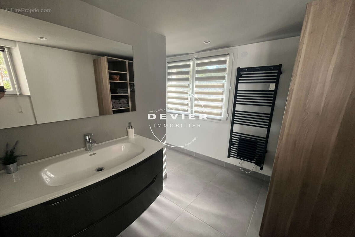 Maison à SAINT-DREZERY