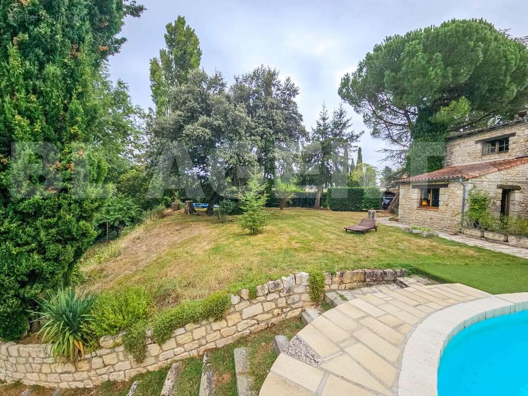 20250830_110524-1 - Maison à CHATELLERAULT