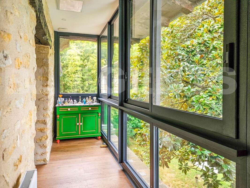 20250830_113156-1 - Maison à CHATELLERAULT