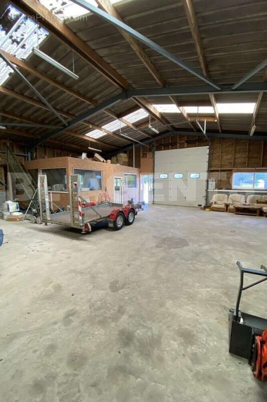 4 - Parking à SAINT-NICOLAS-DE-REDON