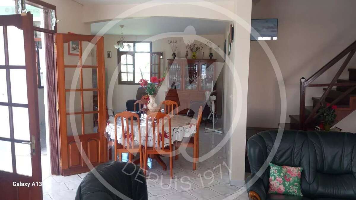 Maison à PETIT-BOURG