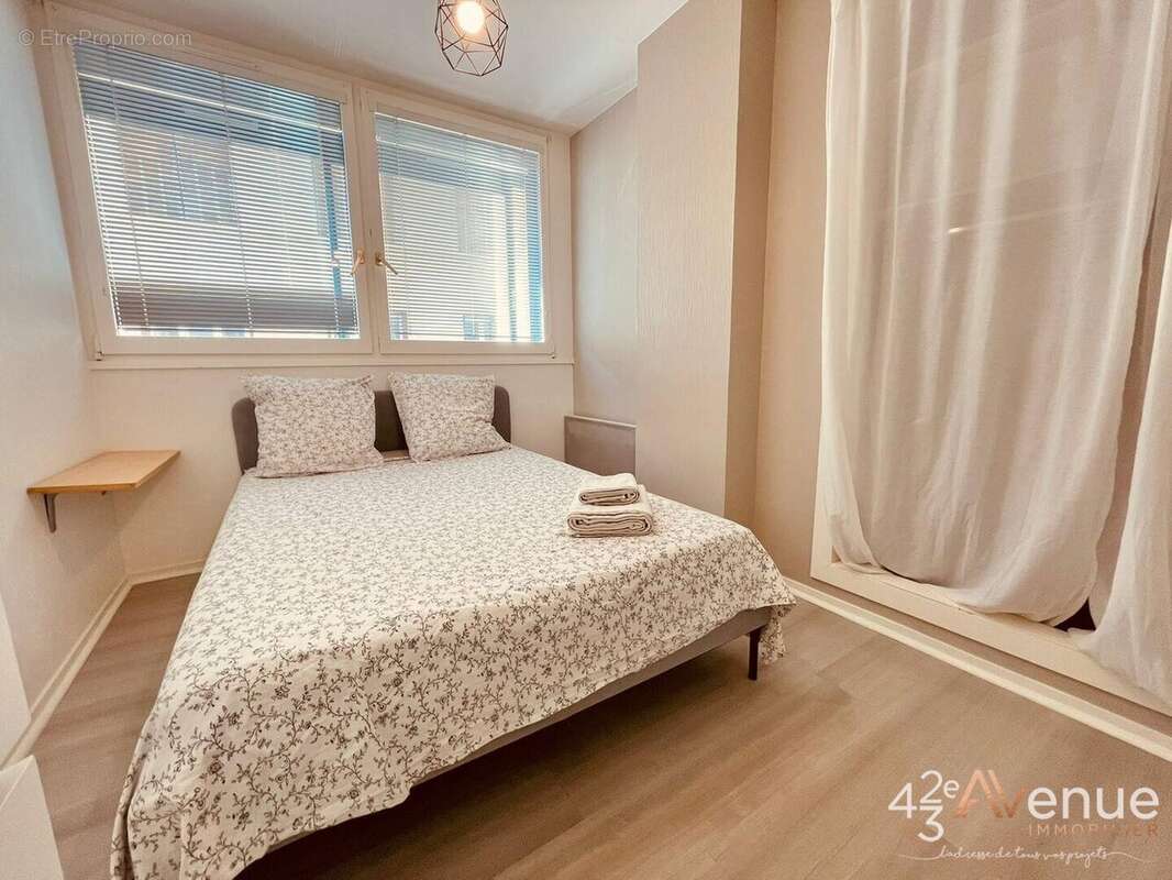 Appartement à SAINT-ETIENNE