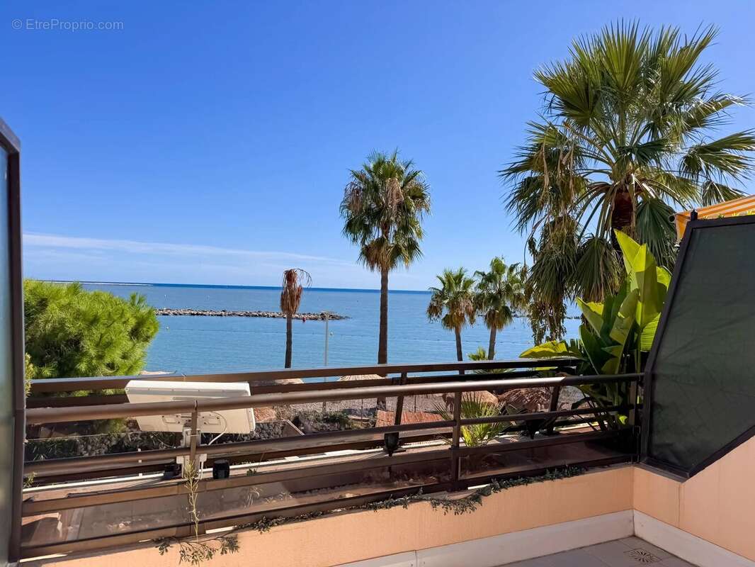 Appartement à SAINT-LAURENT-DU-VAR