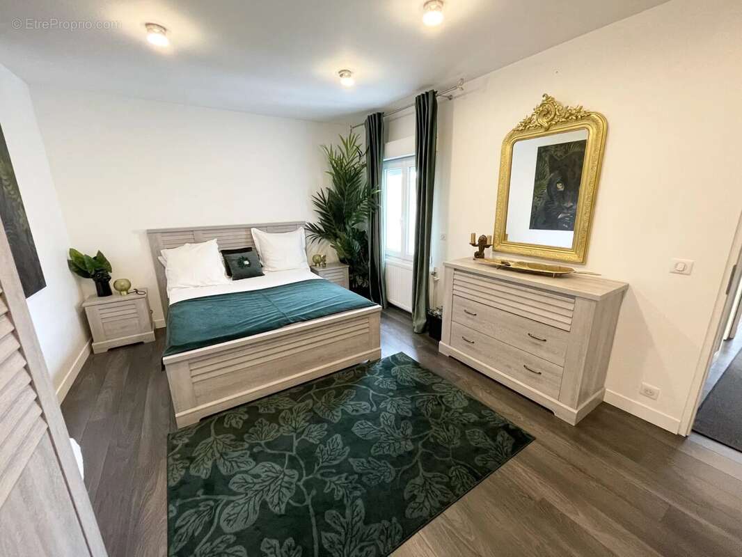 Maison à LE BLANC-MESNIL