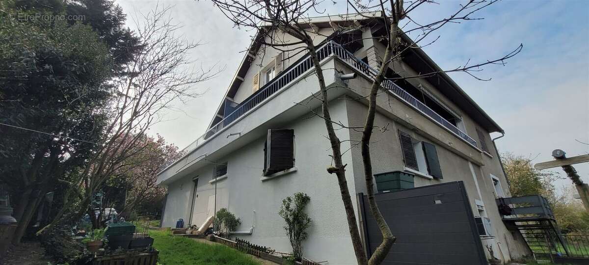 Appartement à LIMONEST