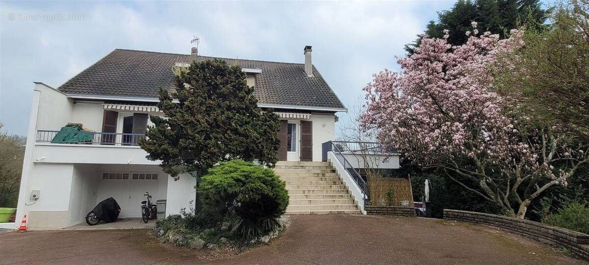 Appartement à LIMONEST