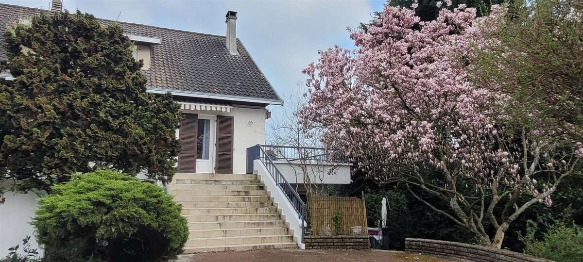 Appartement à LIMONEST