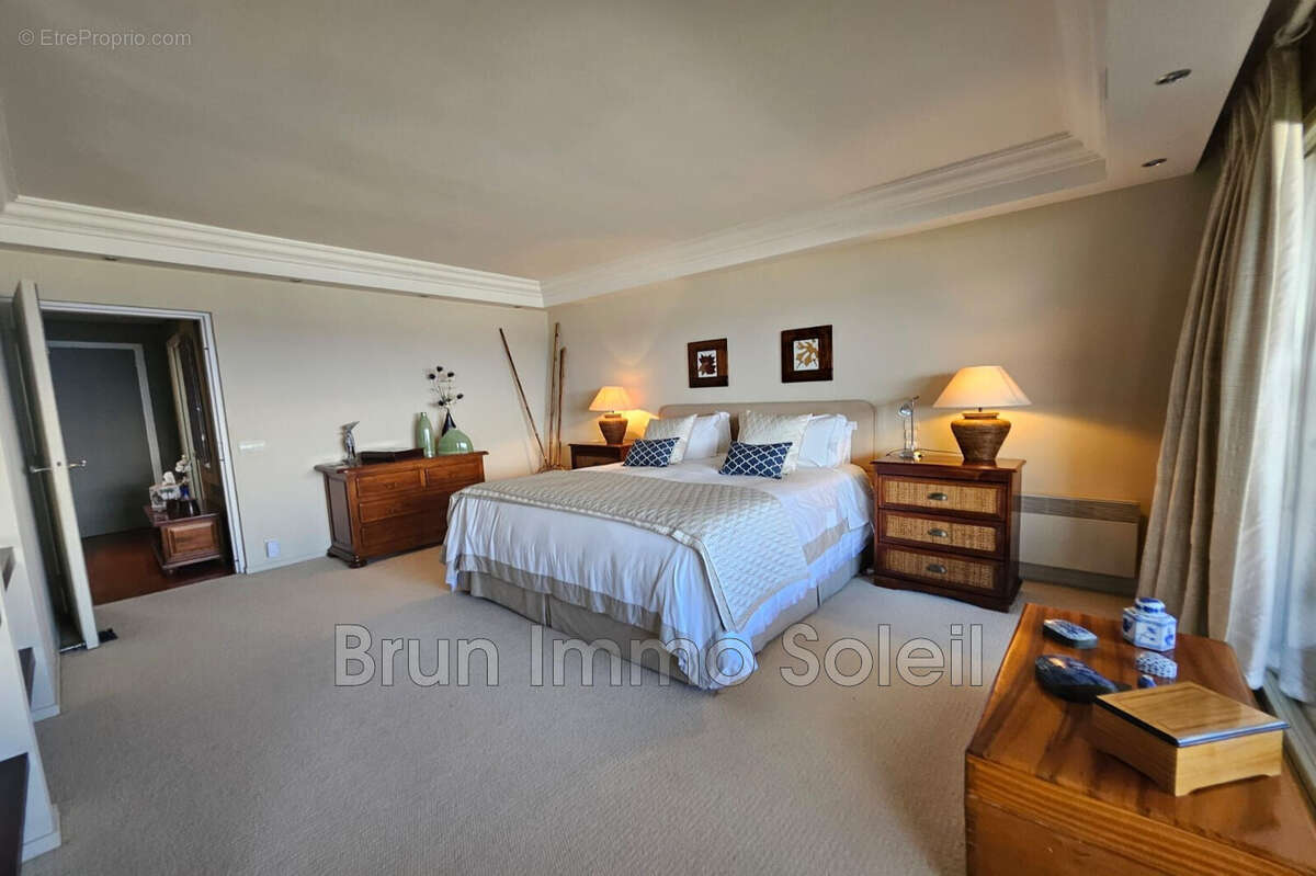 Appartement à VILLENEUVE-LOUBET