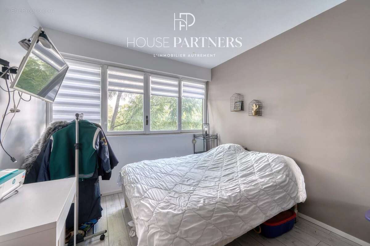 Appartement à LA CELLE-SAINT-CLOUD