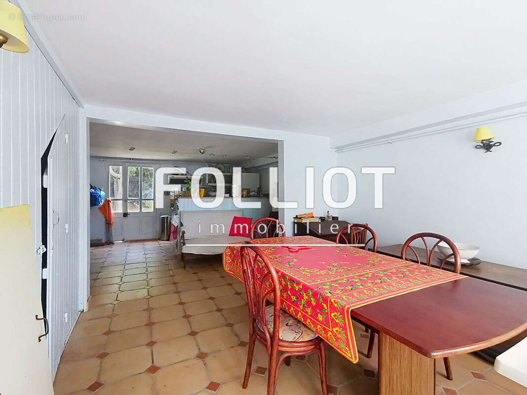 Maison à SAINT-JEAN-LE-THOMAS