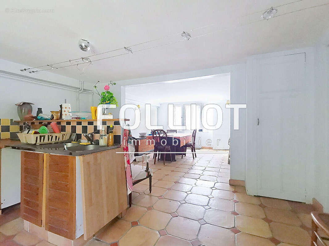 Maison à SAINT-JEAN-LE-THOMAS