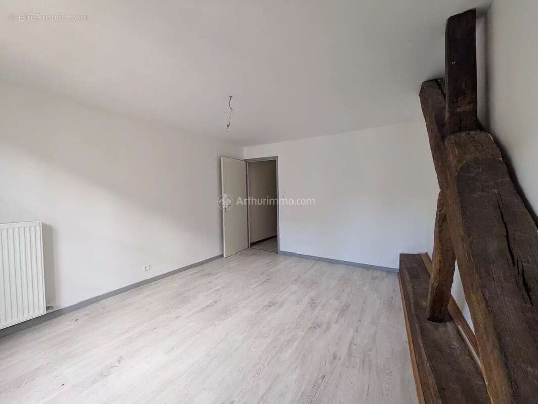 Appartement à NEUFCHATEAU