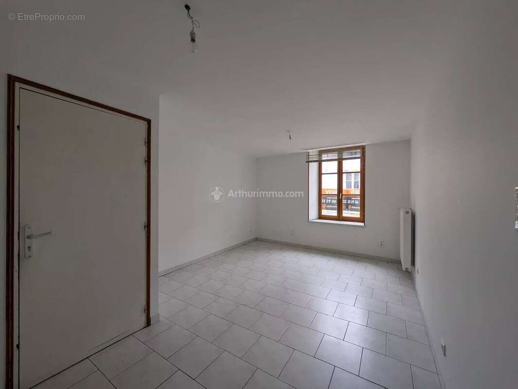 Appartement à NEUFCHATEAU