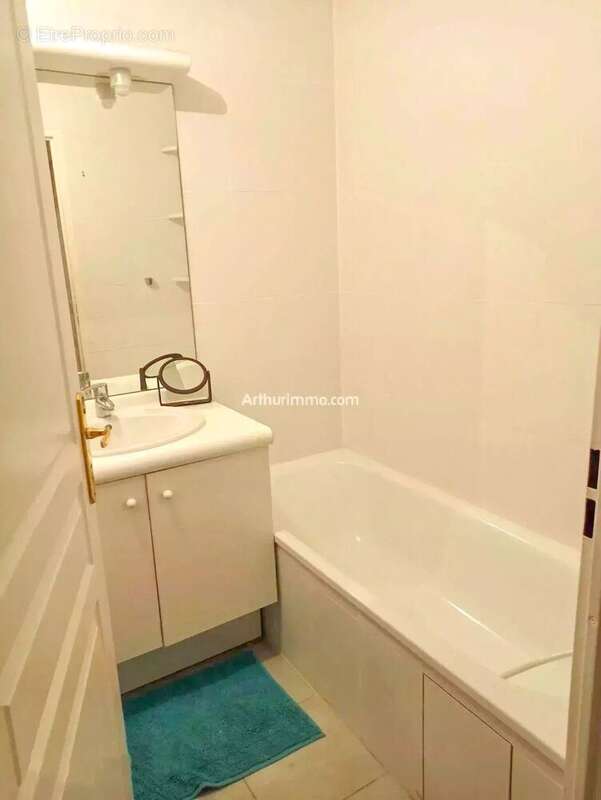 Appartement à SAINT-MARTIN-D&#039;HERES