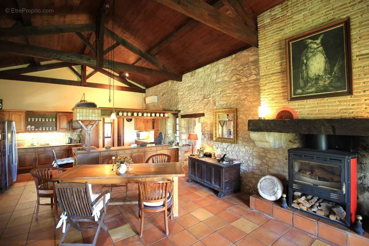 Maison à MONFLANQUIN