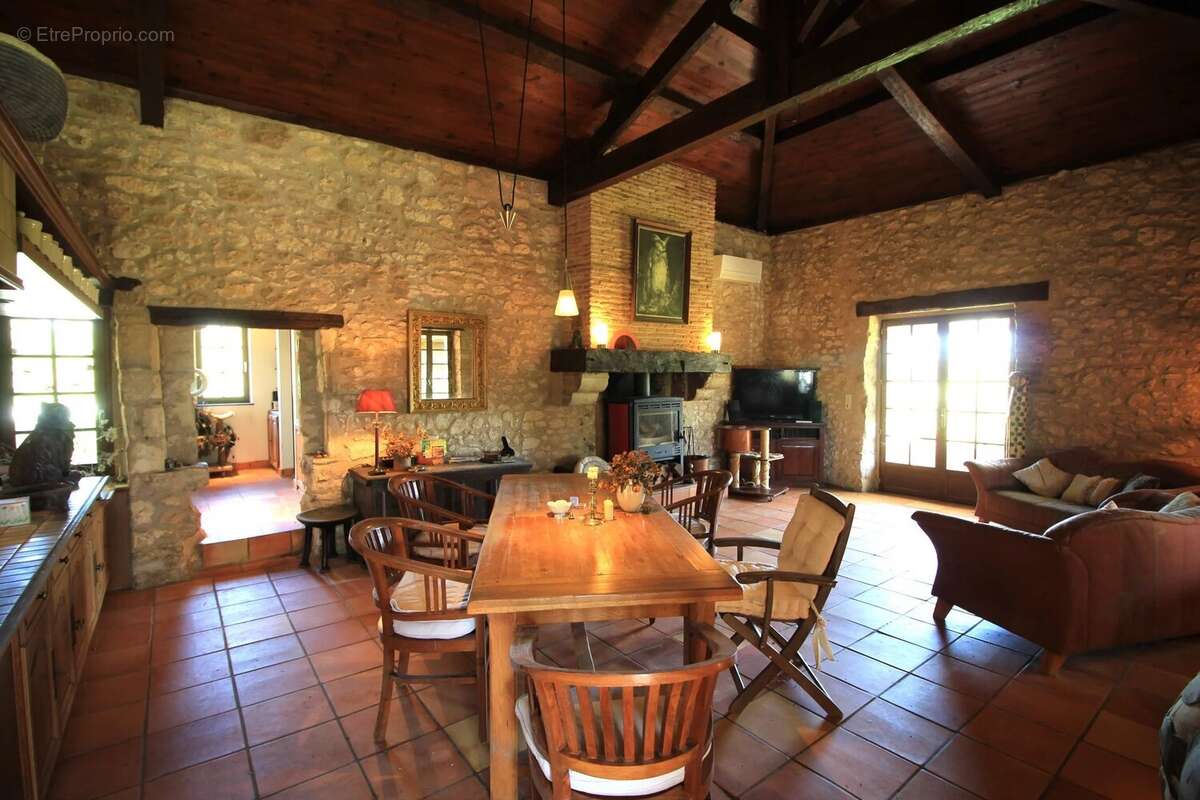 Maison à MONFLANQUIN