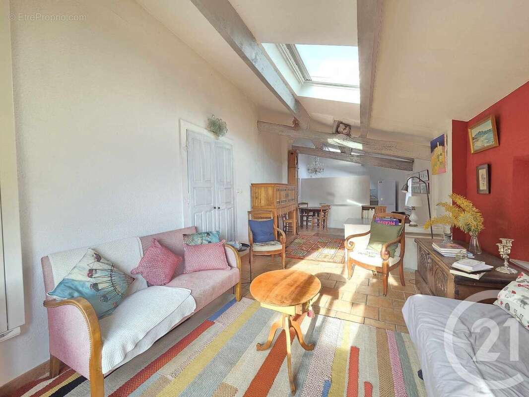 Maison à LE CASTELLET