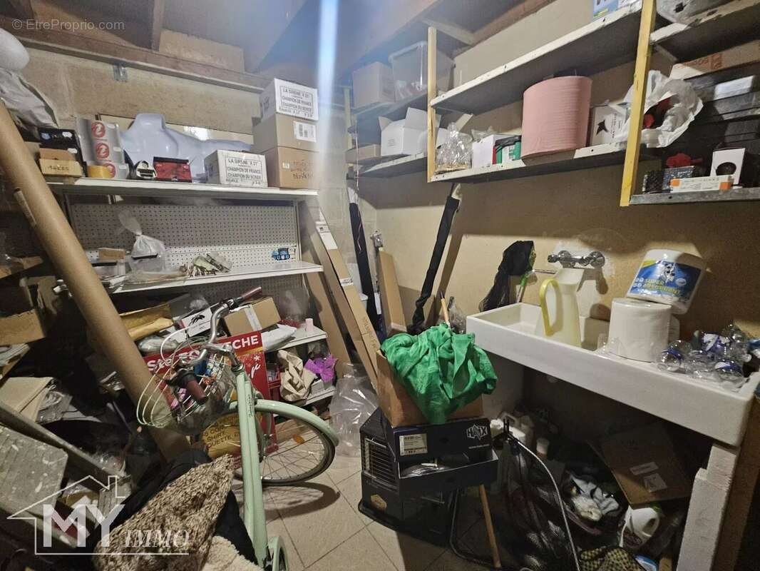 Commerce à SAINTE-FOY-LA-GRANDE