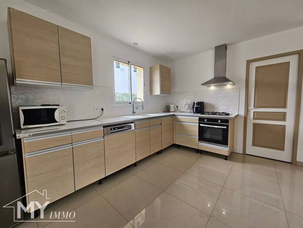 Maison à LES LEVES-ET-THOUMEYRAGUES