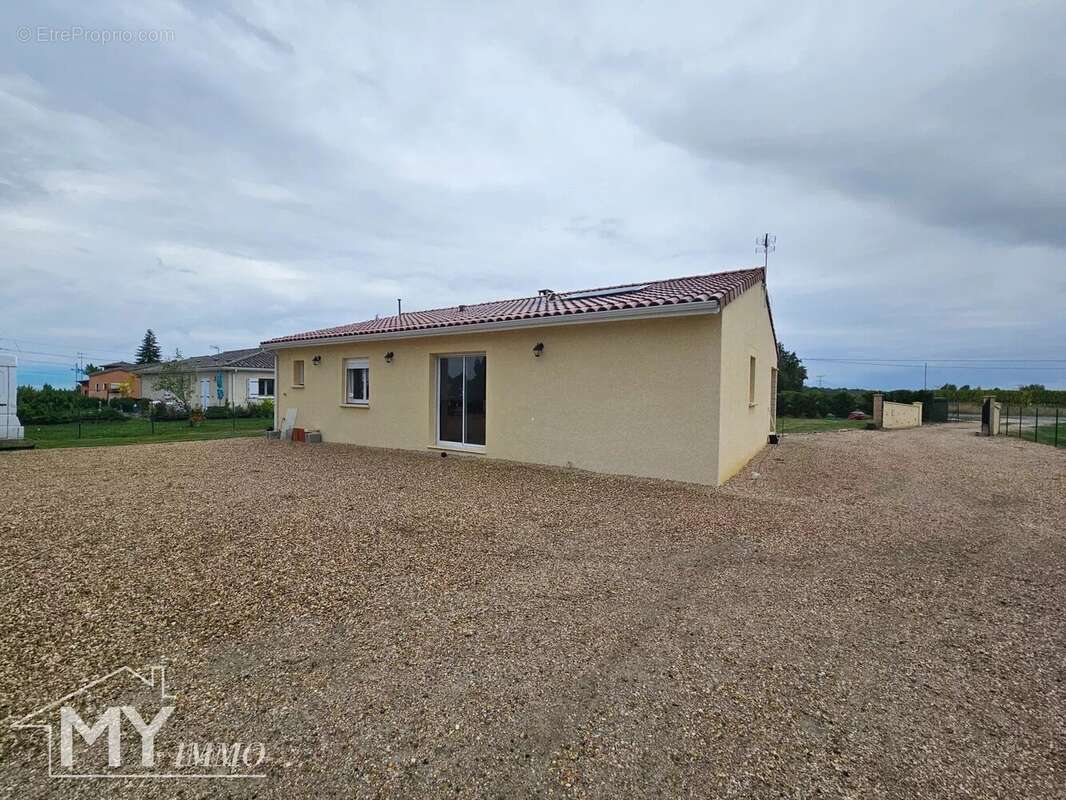 Maison à LES LEVES-ET-THOUMEYRAGUES