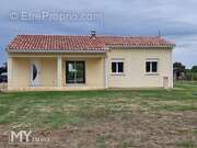 Maison à LES LEVES-ET-THOUMEYRAGUES