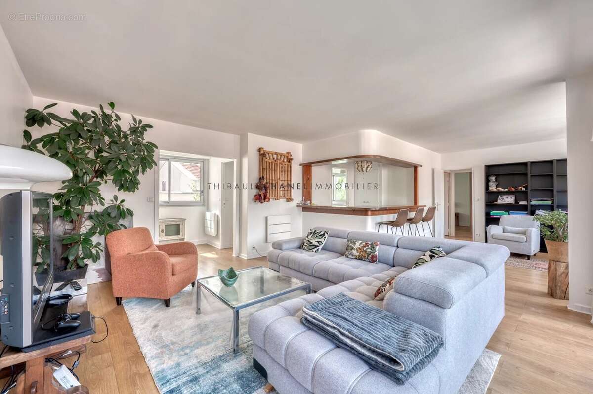 Appartement à PARIS-19E