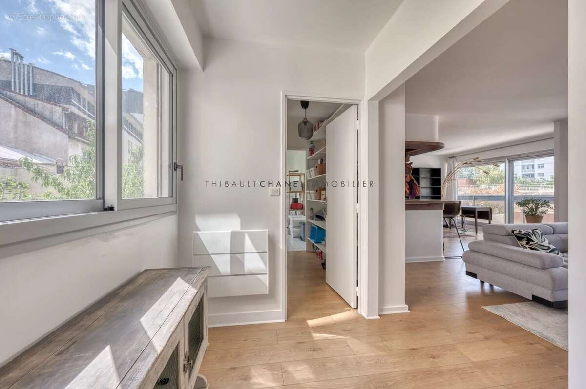 Appartement à PARIS-19E