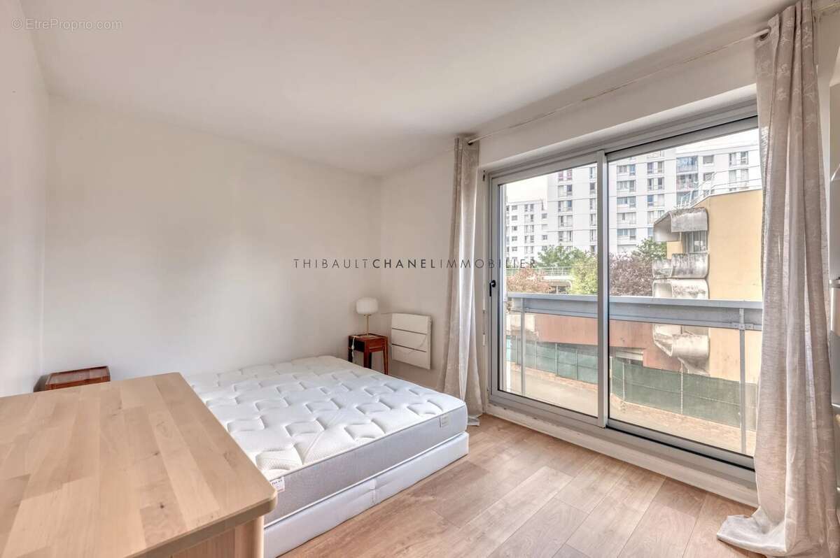 Appartement à PARIS-19E