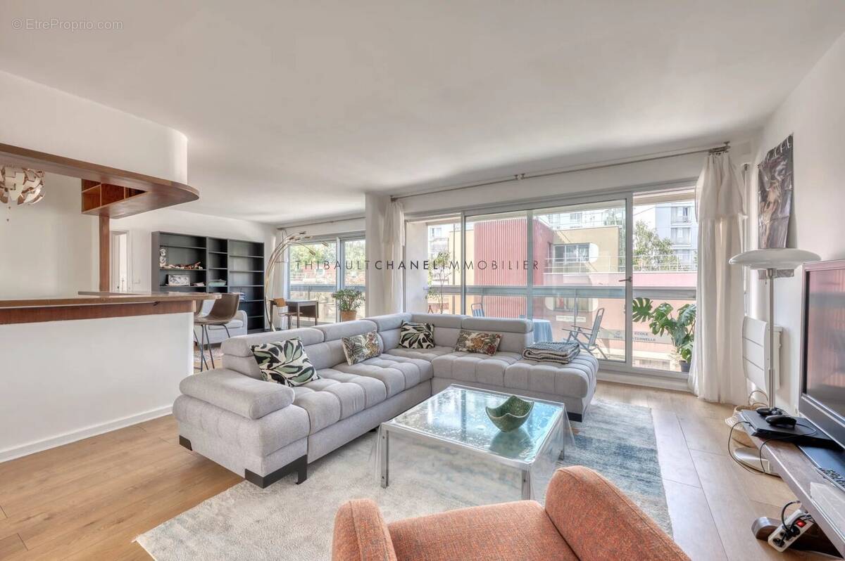 Appartement à PARIS-19E