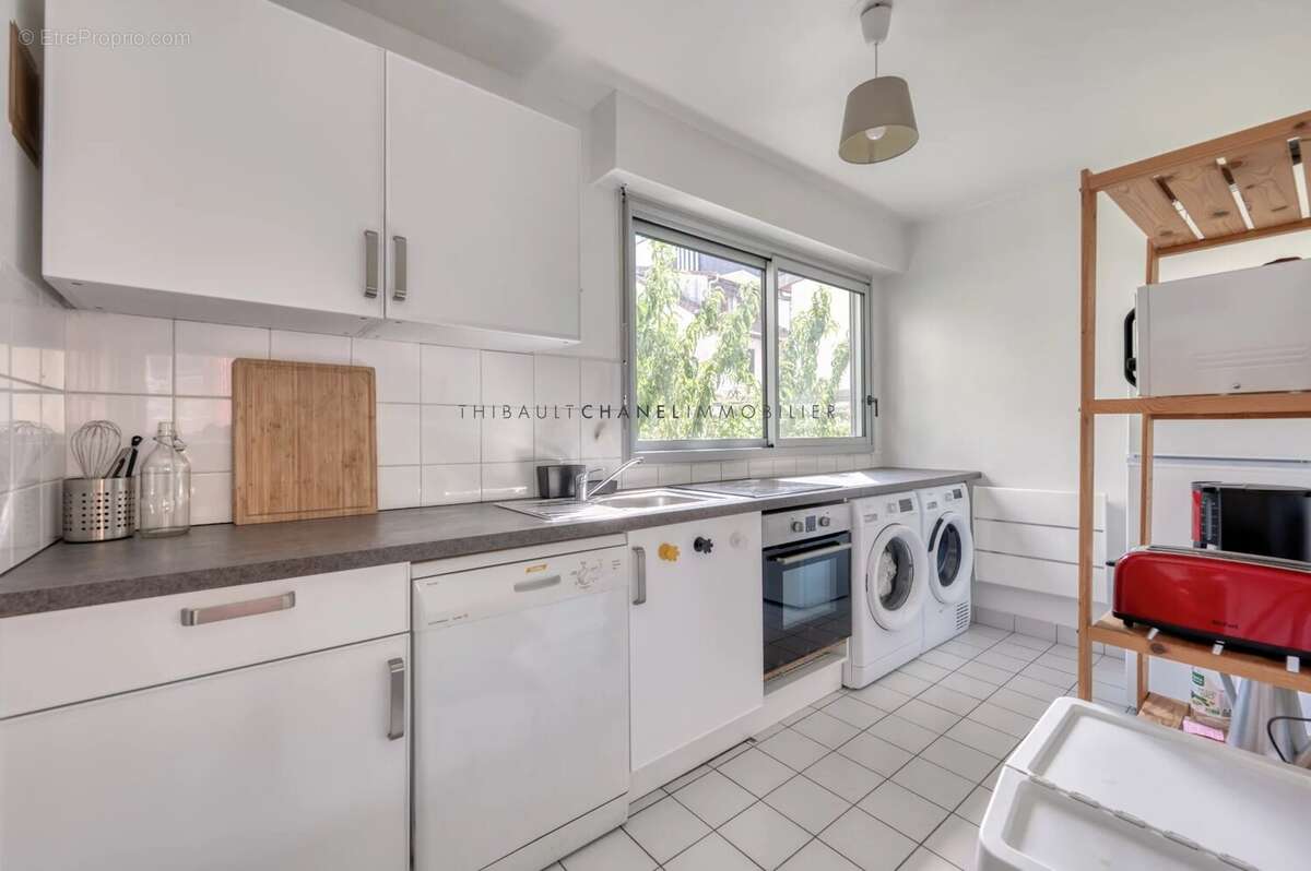 Appartement à PARIS-19E