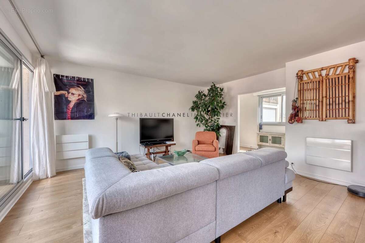 Appartement à PARIS-19E